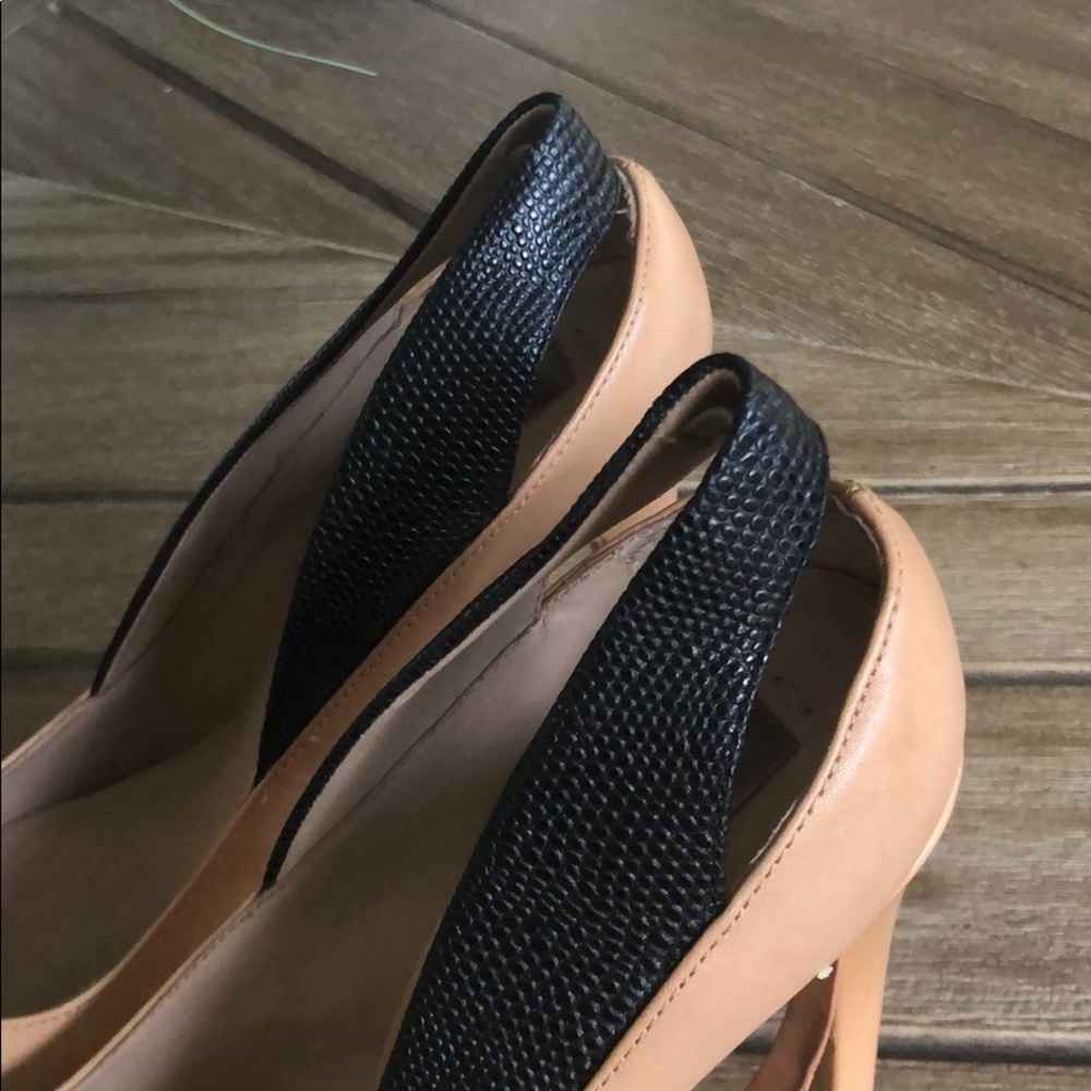 BCBG Max Azria Raine Pointed Toe Leather Nude Heel - Picture 6 of 7